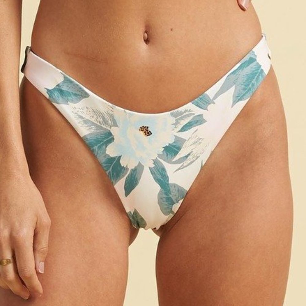Billabong x The Salty Blonde Sandy Hike Bottom